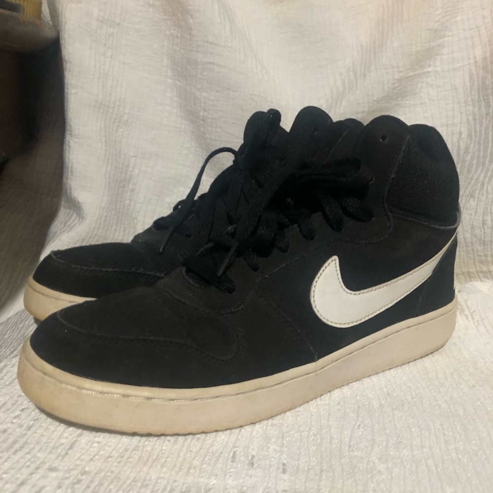 Nike Black and White High-Tops